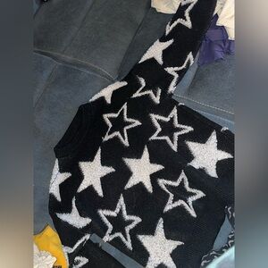 Star Pattern Black and White Sweater